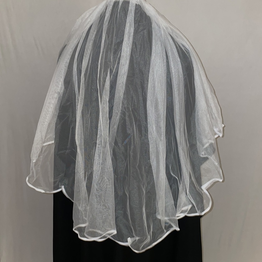 Veil 2-Tier sweet and simple